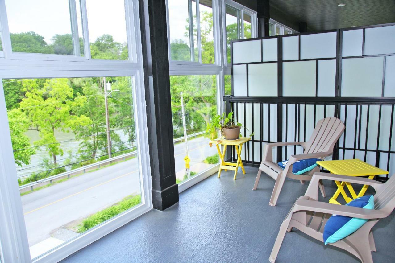 Lily'S House On The 12 Saint Catharines Exterior foto